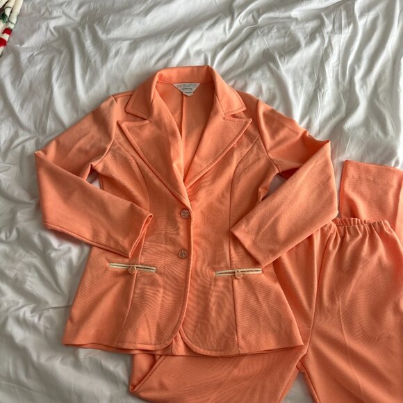 Matching 70s Vintage JC Penny's Pastel Orange Suit Set - Picture 2 of 6